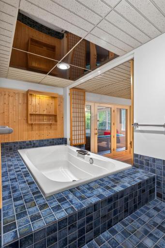 10417 Fawns Way, Eden Prairie, MN 55347