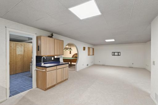 10417 Fawns Way, Eden Prairie, MN 55347