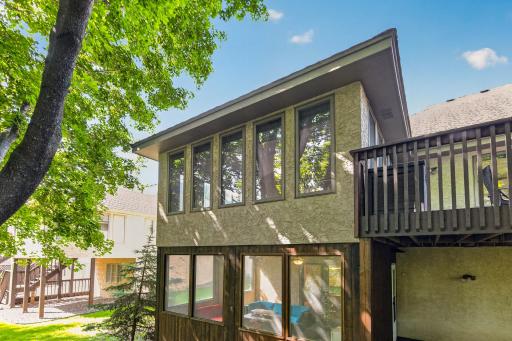 10417 Fawns Way, Eden Prairie, MN 55347