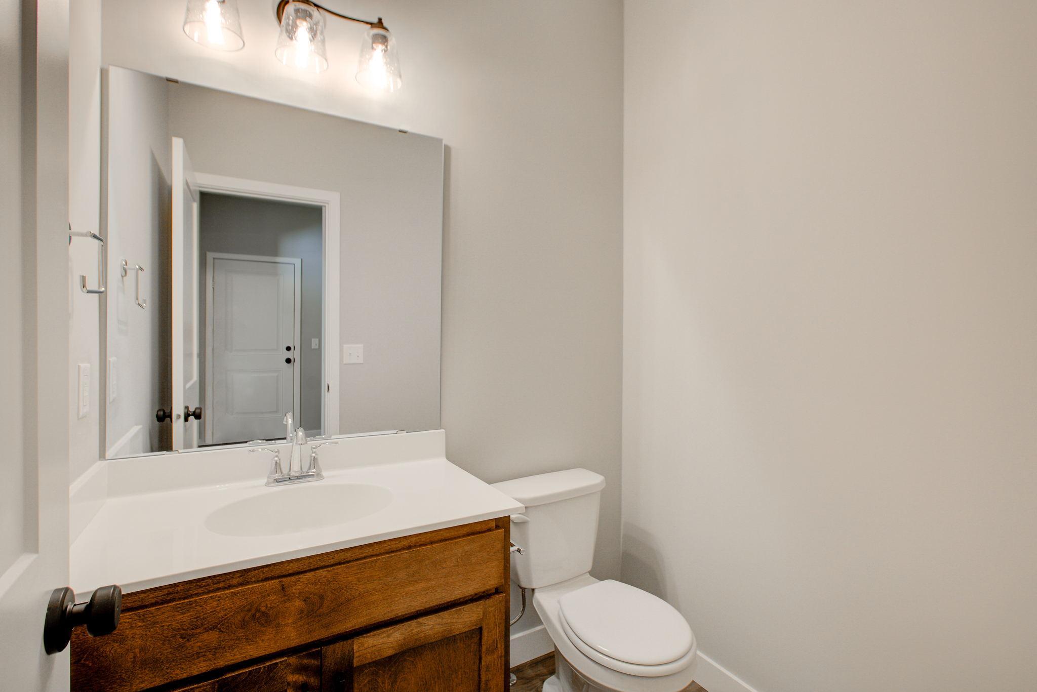 23-web-or-mls-halfbath.JPG
