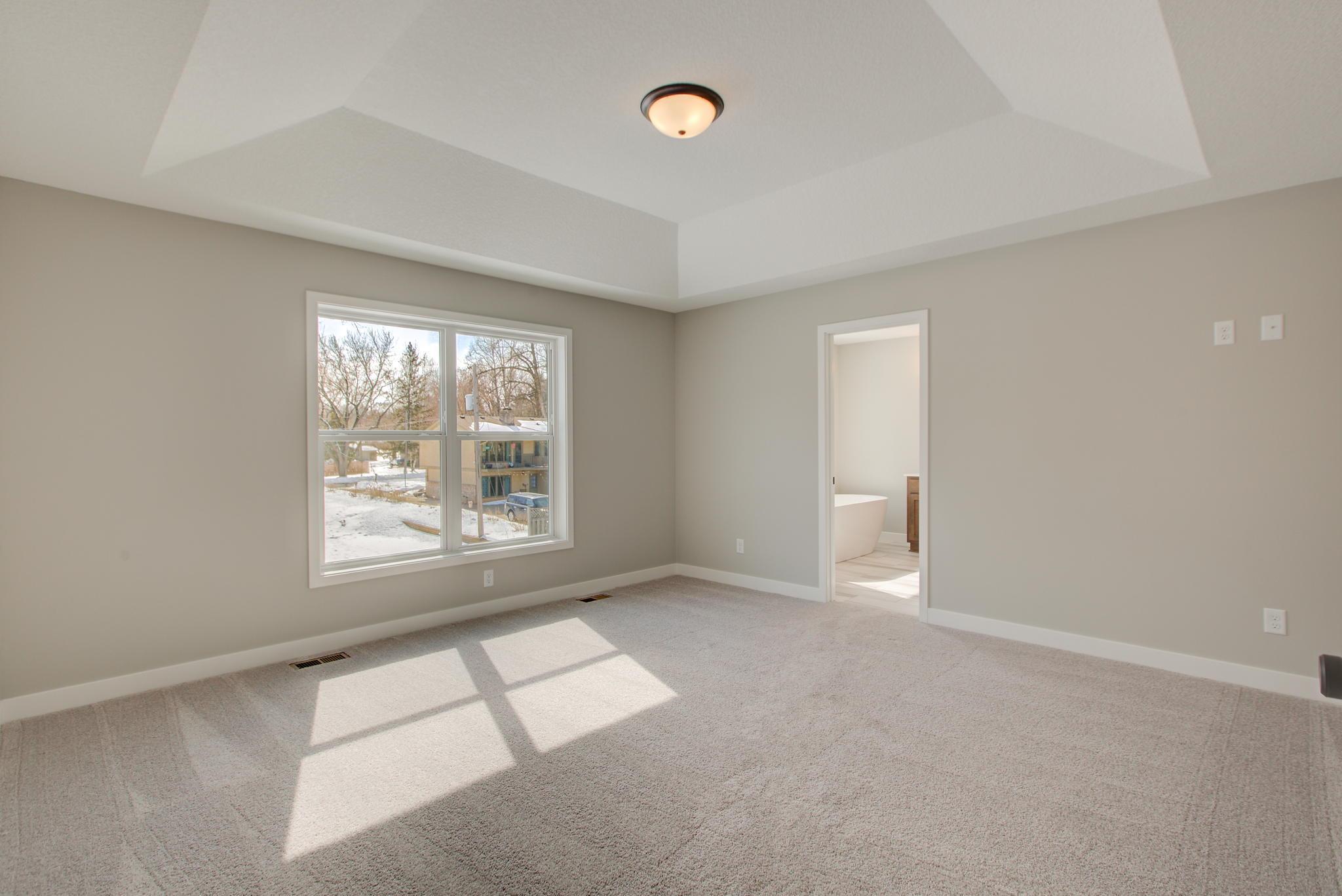 12-web-or-mls-bedroom1.1.JPG