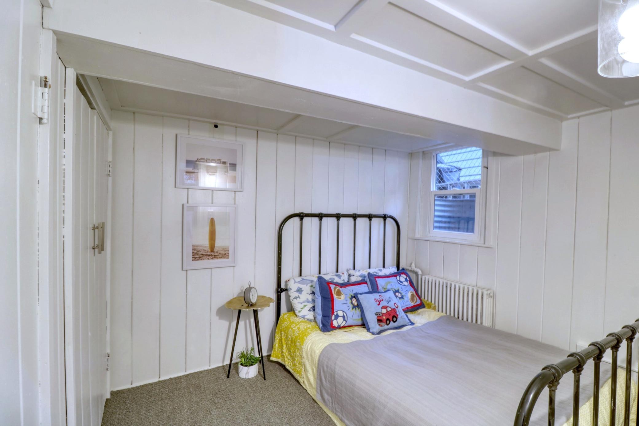 Basement Bedroom1_1.jpg