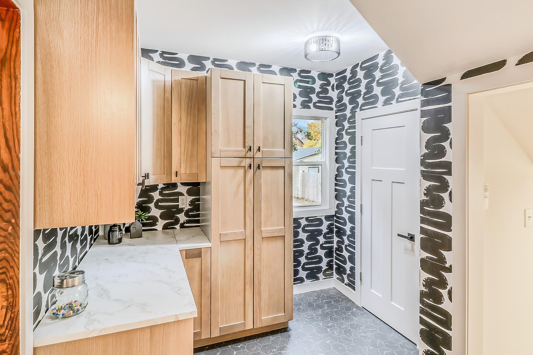 Mudroom1_2.jpg