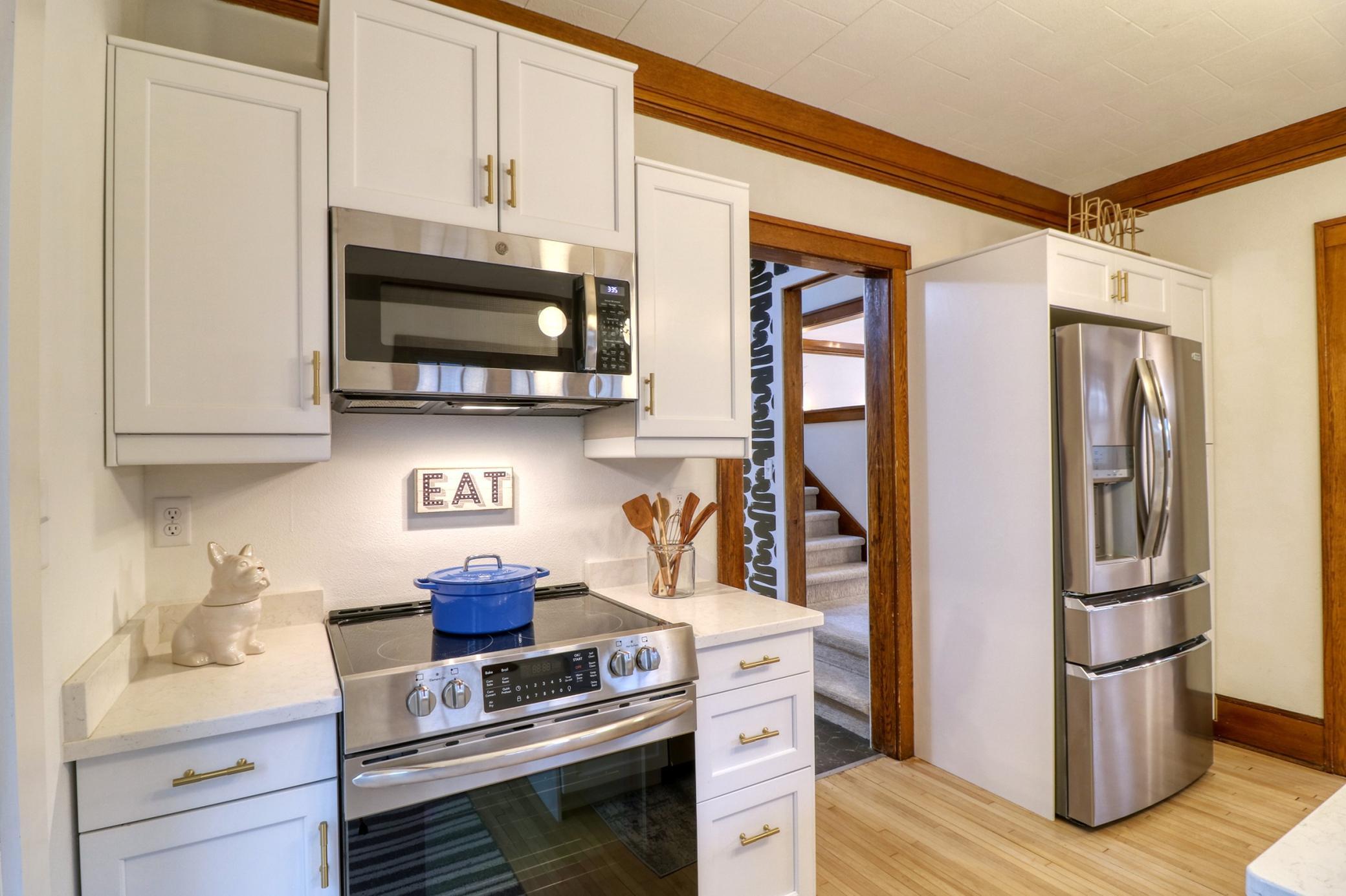 Kitchen1_5.jpg