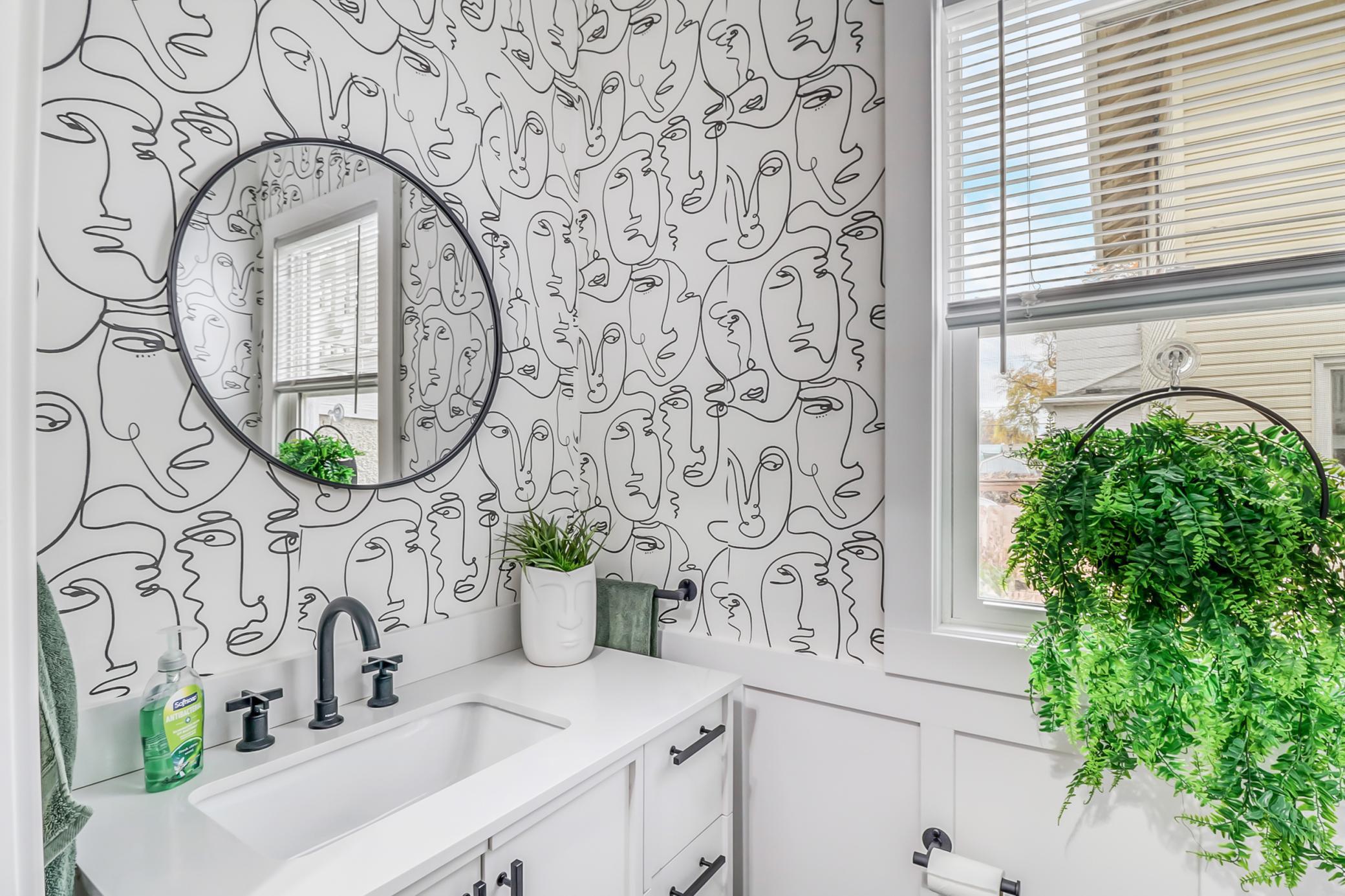 Halfbath1_2.jpg