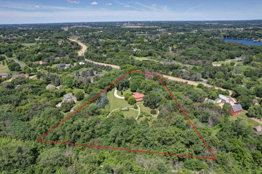 185 Pioneer Trail, Chanhassen, MN 55317
