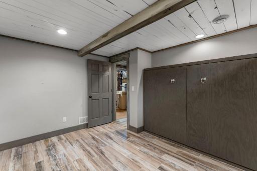 16221 Creekwood Circle, Prior Lake, MN 55372