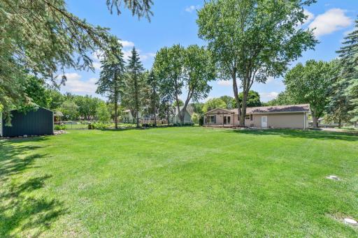 16221 Creekwood Circle, Prior Lake, MN 55372