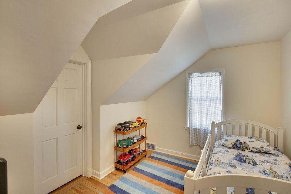 2nd bedroom upper level