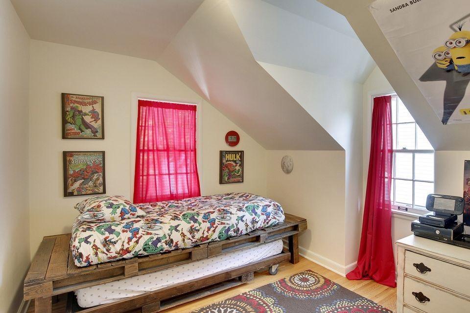 3rd bedroom upper level