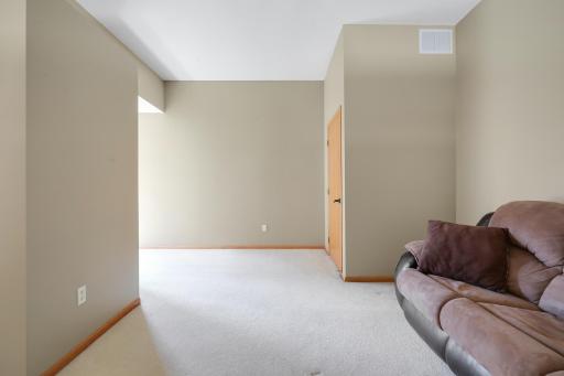 2340 19th Avenue NE, Minneapolis, MN 55418