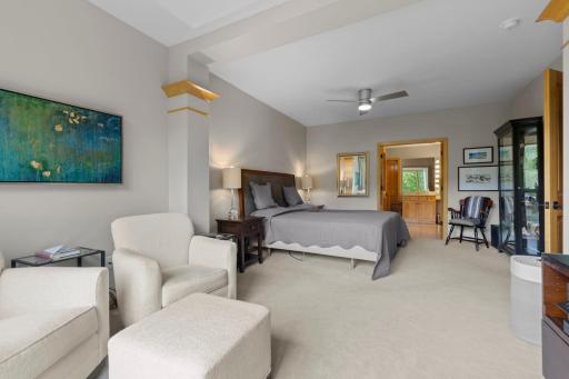11460 Fairfield Road W, 103, Minnetonka, MN 55305
