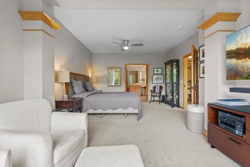 50-web-or-mls-11460 Fairfield Rd 103-185.jpg