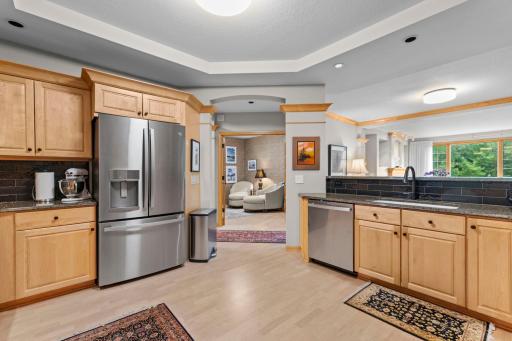 11460 Fairfield Road W, 103, Minnetonka, MN 55305