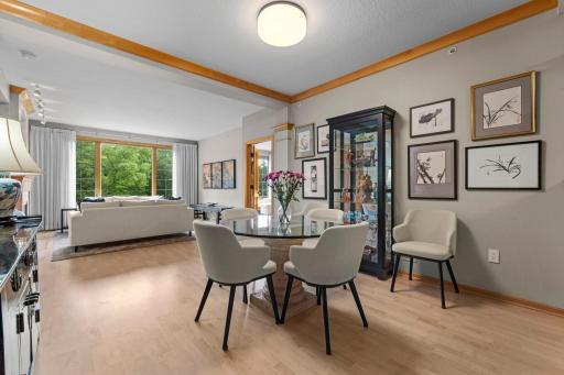 11460 Fairfield Road W, 103, Minnetonka, MN 55305