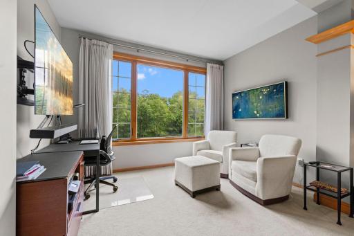 11460 Fairfield Road W, 103, Minnetonka, MN 55305