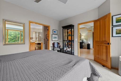 52-web-or-mls-11460 Fairfield Rd 103-195.jpg