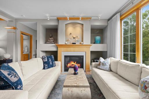 11460 Fairfield Road W, 103, Minnetonka, MN 55305
