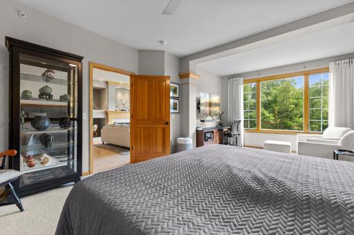 45-web-or-mls-11460 Fairfield Rd 103-160.jpg