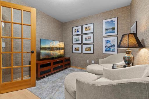 17-web-or-mls-11460 Fairfield Rd 103-20.jpg
