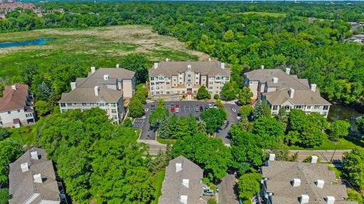 2-web-or-mls-11460 Fairfield Rd 103-350.jpg