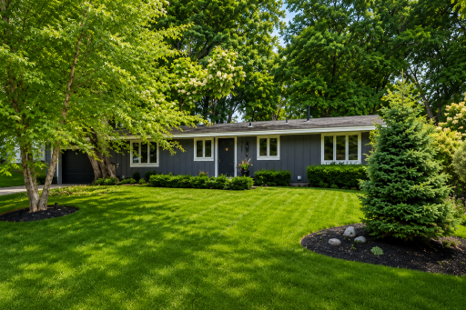 3633 Flag Avenue N, Minneapolis, MN 55427