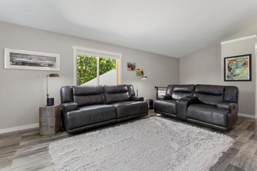 Home features a mix of a modern rustic style throughout, complete with plenty of neutral tones that go with plenty of decor.