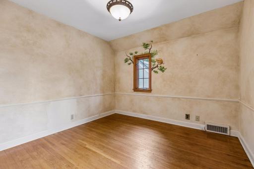 5522 Edgewater Boulevard, Minneapolis, MN 55417