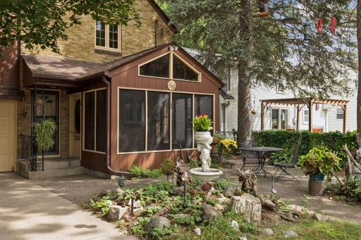 5522 Edgewater Boulevard, Minneapolis, MN 55417