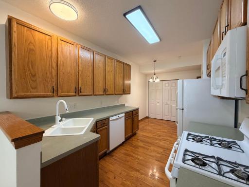 682 Princeton Avenue, Shakopee, MN 55379