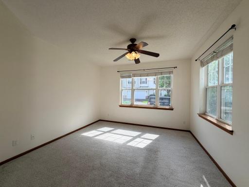 682 Princeton Avenue, Shakopee, MN 55379