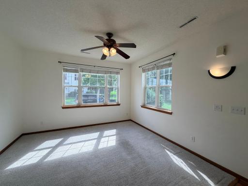 682 Princeton Avenue, Shakopee, MN 55379