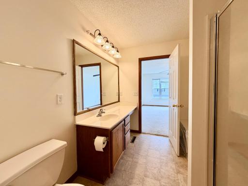 682 Princeton Avenue, Shakopee, MN 55379