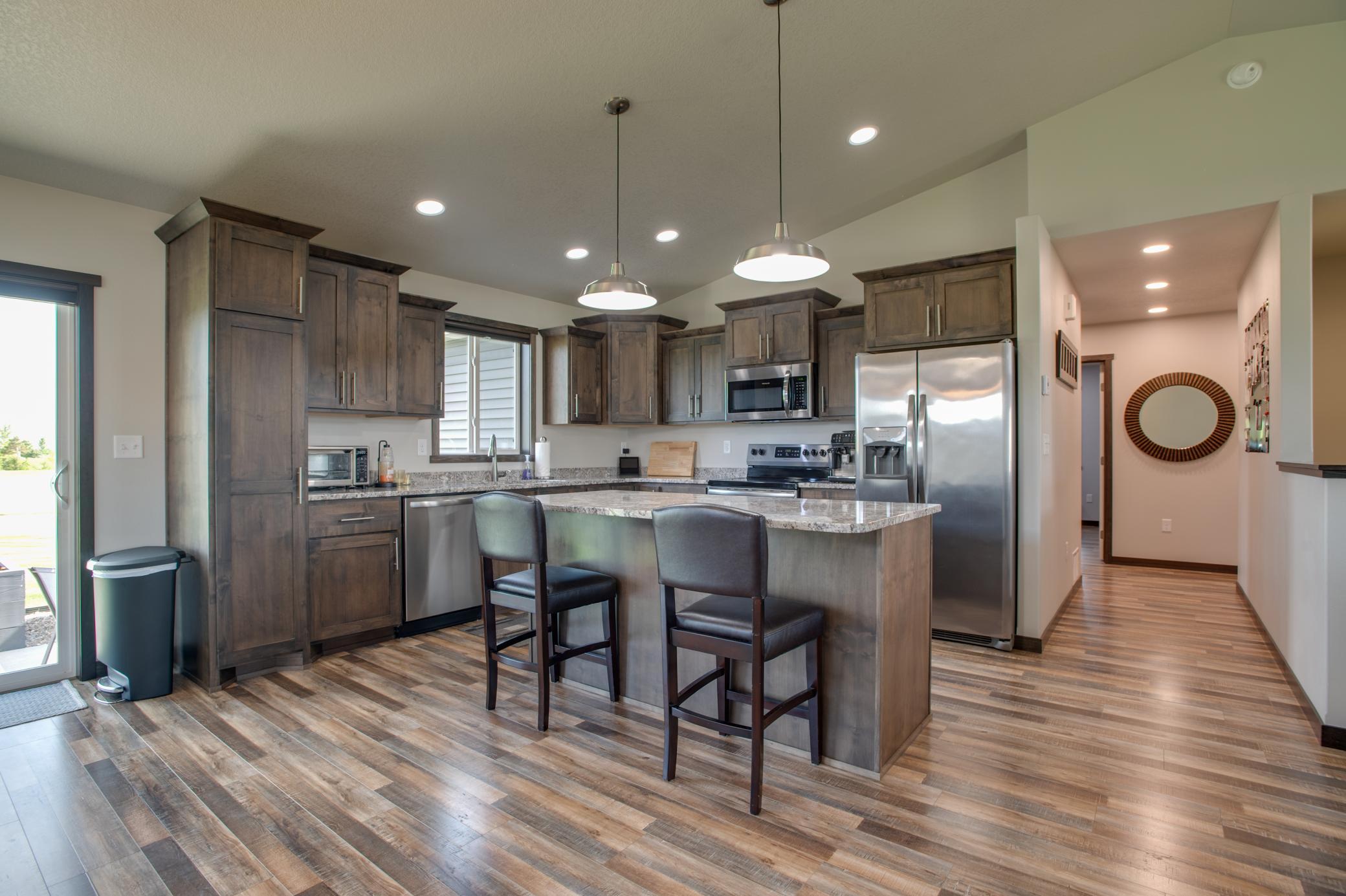 601_27TH_AVE_W-13.jpg