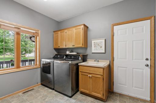 9541 176th Court W, Lakeville, MN 55044