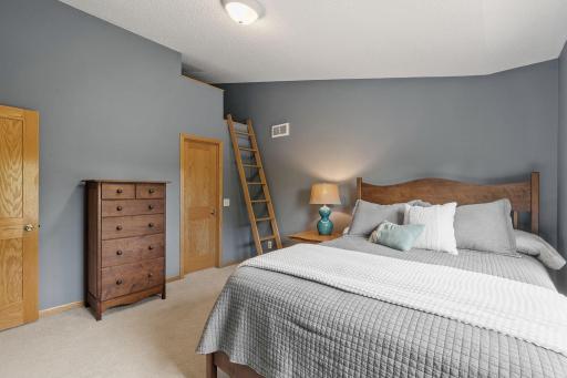 9541 176th Court W, Lakeville, MN 55044