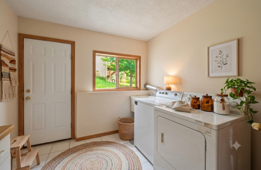 6007 Nathan Blvd, Rockford, MN 55373
