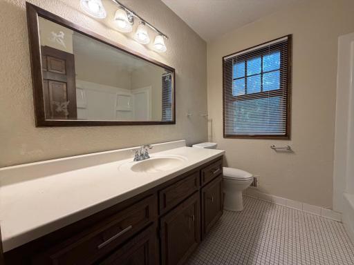 11905 26th Avenue N, Plymouth, MN 55441