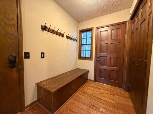11905 26th Avenue N, Plymouth, MN 55441
