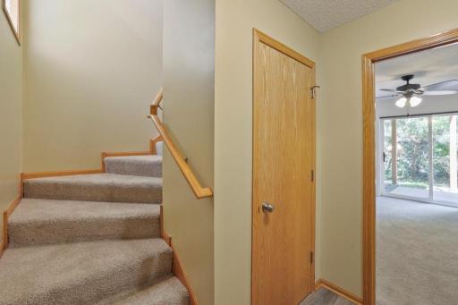 7010 Jorgensen Ln S - MLS Sized - 004 - 04 Foyer.jpg