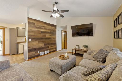 7010 Jorgensen Ln S - MLS Sized - 016 - 16 Family Room.jpg