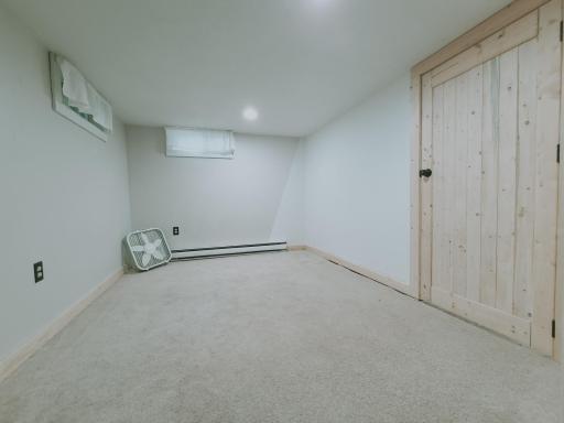 Lower level Bed/ Office