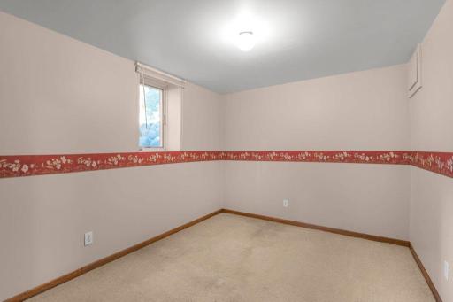 14826 95th Place N, Osseo, MN 55369