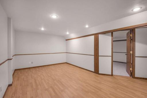 14826 95th Place N, Osseo, MN 55369