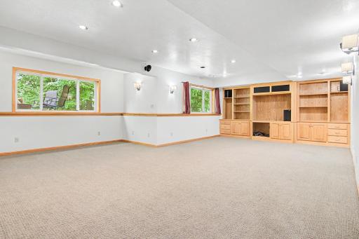 15161 64th Avenue N, Maple Grove, MN 55311