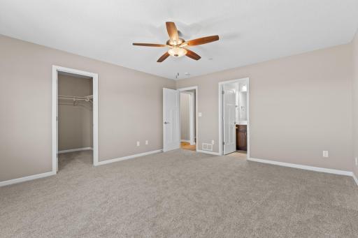 Owner's Suite - walk-in closet and 3/4 bath