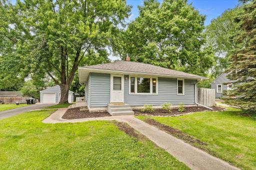 2469 Woodale Drive, Saint Paul, MN 55112