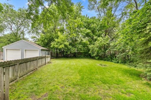 2469 Woodale Drive, Saint Paul, MN 55112
