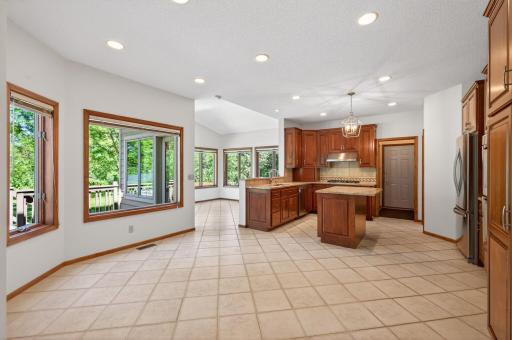 kitchen / sun room