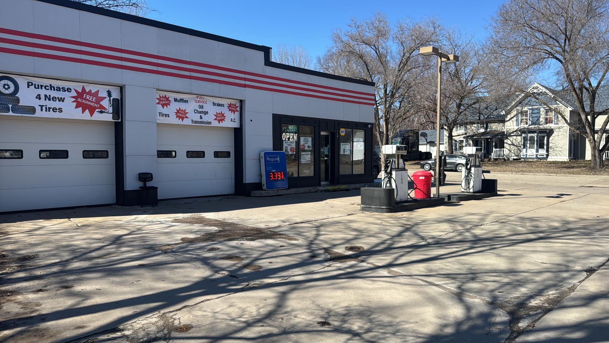Property photo for 728 Central Avenue N, Faribault, MN 55021
